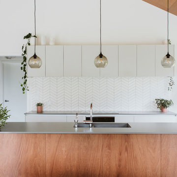 Ingrids Kitchen - By Rowson Joinery