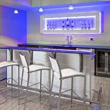 INDOOR BAR