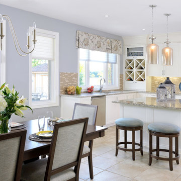 Transitional Style Decor: Kitchen