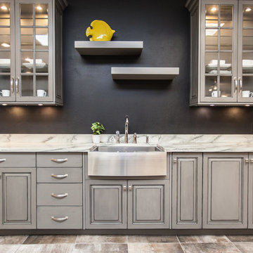 Fairfield - Grey Kitchen with Black Accent