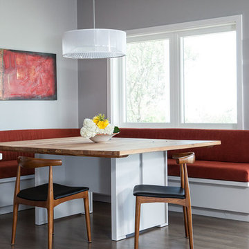 Coastal Contemporary Kitchen