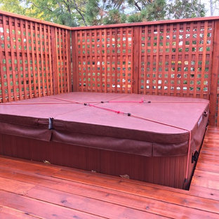 デンバーの中サイズのトラディショナルスタイルのおしゃれなデッキ (日よけなし) の写真