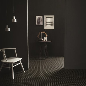 Deco D'Antan Etoile 24'' x 24'' and 8'' x 8'' in Sable Noir