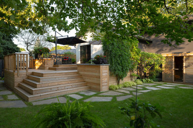 Inspiration for a scandinavian home design remodel in Toronto