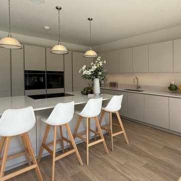 Light Beige Handleless Kitchen in St Albans