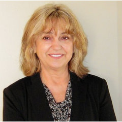 Julie Smith Fine Homes & Estates