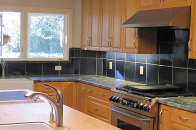 Inspiration for a timeless kitchen remodel in Sacramento