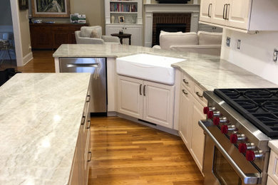 Example of a kitchen design in Nashville