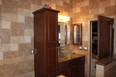 Elegant bathroom photo in Orange County