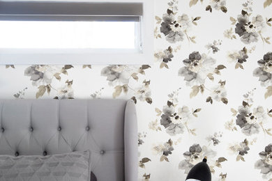 Bedroom - transitional bedroom idea in Calgary