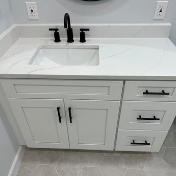 Fairfax Bath - Black and White Theme