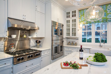 Kitchen - transitional kitchen idea in Cleveland