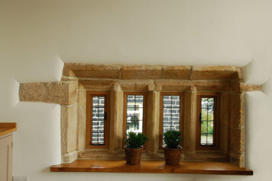 This is an example of a rural living room in Manchester.