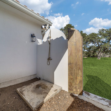 Spanish: 3,430 ft², 4 BR/3.5 BA/1 ST