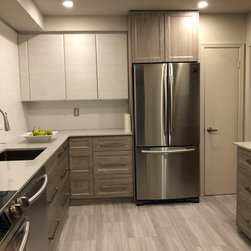 Pillow Cabinets | Light Chiffon White, Dark Grain, Textured Cabinetry - Kitchen Cabinetry