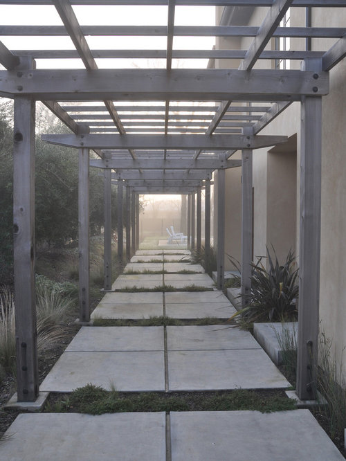 Side Yard Pergola | Houzz