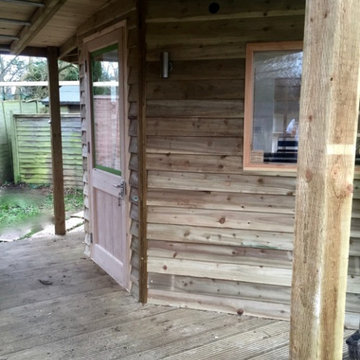 This garden room studio was music to this professional musician's ears!