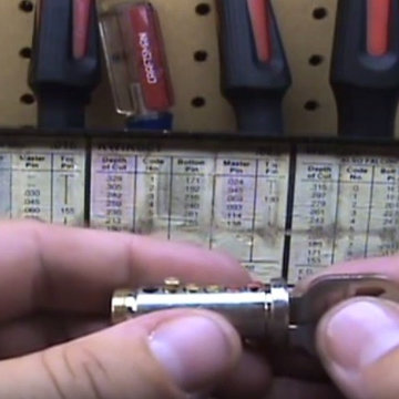 Master keying tumbler locks