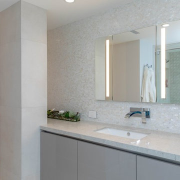 HIGHLAND BEACH OCEAN FRONT CONDO *BATHROOMS, BAR, MEDIA, ETC