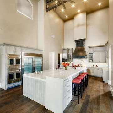 Transitional Kitchen
