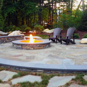 Outdoor Entertaining: Family Style