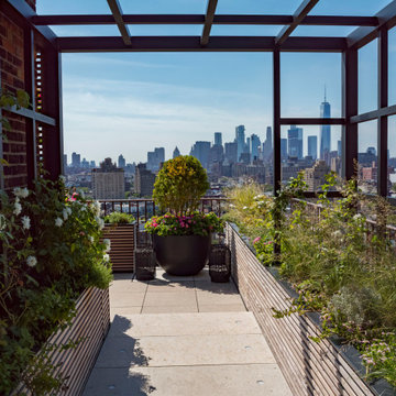 Powder Coated Aluminum Pergola with Ipe Clad Planters