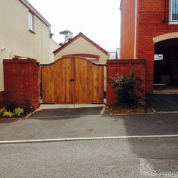 Driveway gates - Hardwood (Iroko) - Products