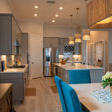 Florida Coastal Retreat: Dining Room