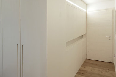 Idee per un ingresso o corridoio minimal