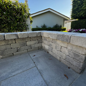 Rustic freestanding Seating Wall with Bullnose Step