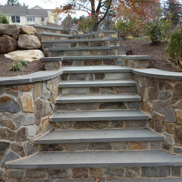 Grande Entrance & Retaining Wall - Bluestone, Retaining Wall, Steps, Walkway