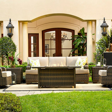 Monterey Outdoor Living Room