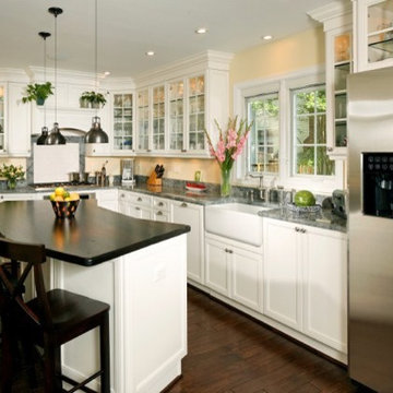 Award Winning Kitchen in Reston, Virginia Touts Curved Island