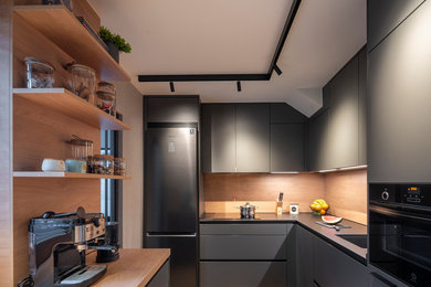Funcionalidad en pequeños espacios: una cocina de 9 m² reimaginada