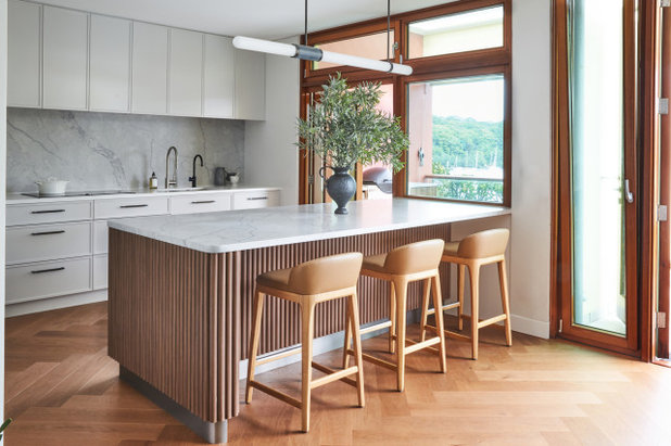 Contemporary Kitchen by Alix Helps Interiors