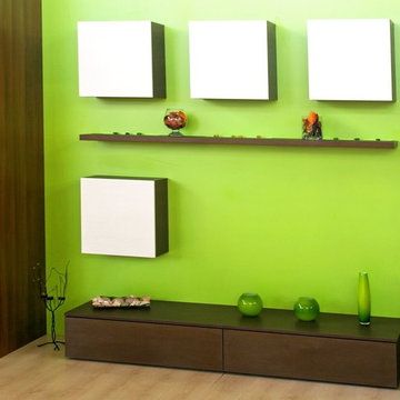 Bright green entry way accent wall