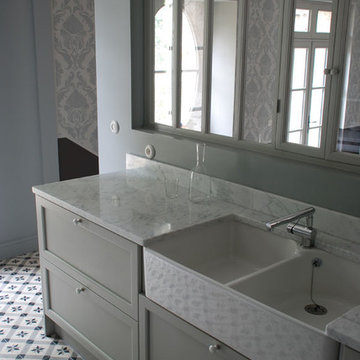 BAINS - BATHROOM