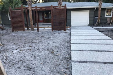 Inspiration for a porch remodel in Tampa