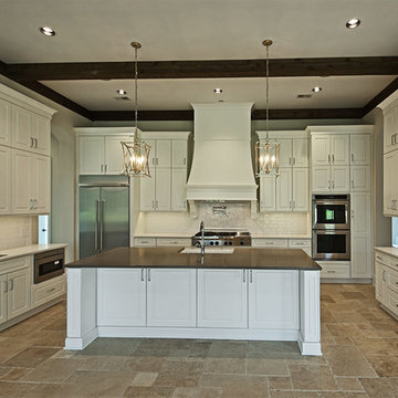 9040 Hollybrook