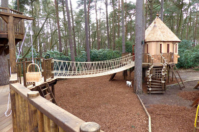 サリーにあるおしゃれな物置小屋・庭小屋の写真