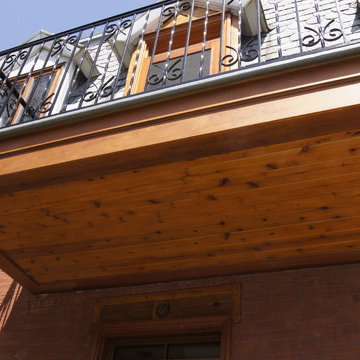 Balcon en cèdre rouge patrimoniale