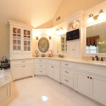 Spacious master bath