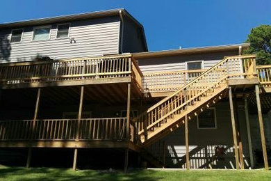 Example of a huge transitional deck design in Little Rock