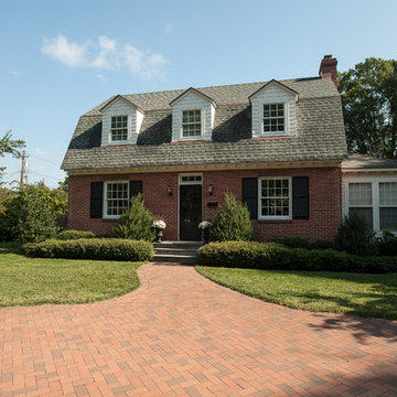 Colonial Driveway