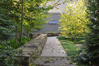 Photo of a contemporary garden in Burlington.