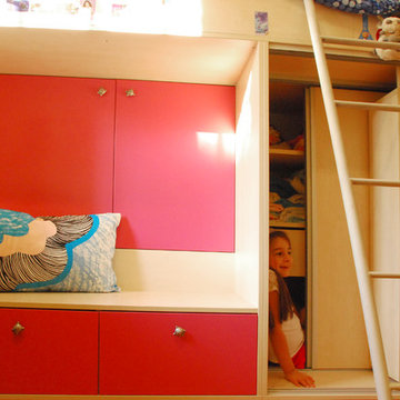 Hide-n-seek - reding nook and hide-out