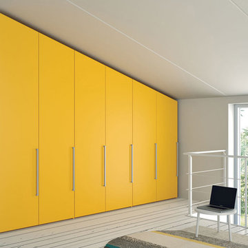 Modern Italian wardrobs, walk-in closets, libraries & wall units.