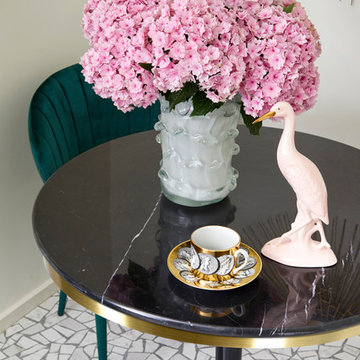 Retro Sensibility - Apartment