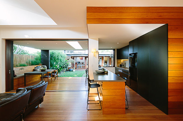 Modern Kitchen by Davis Architects