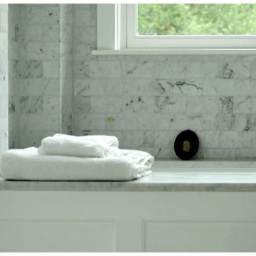 Bathroom spa American Revival